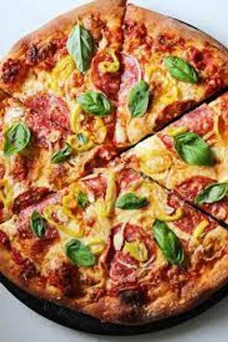 Salami Pizza