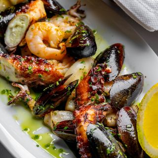 Platou cu fructe de mare