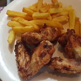 Alitas De Pollo Con Patata (6 Uds.)