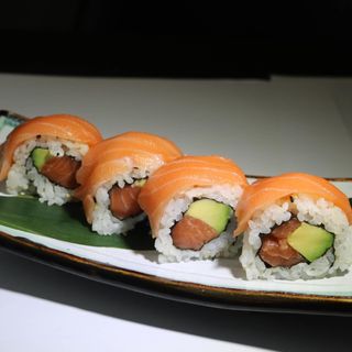 Uramaki De Salmón (8 Uds.)