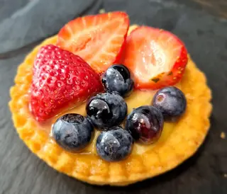 Crostatina crema e frutta