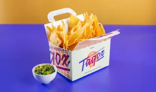 Nachos Blanco y Guacamole
