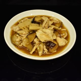 Pollo con bambù e funghi-221