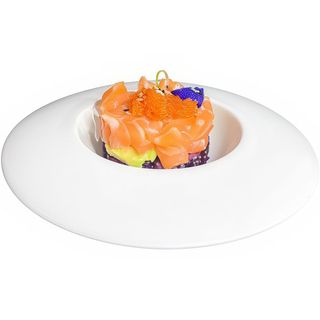 25. Black Salmón Cake