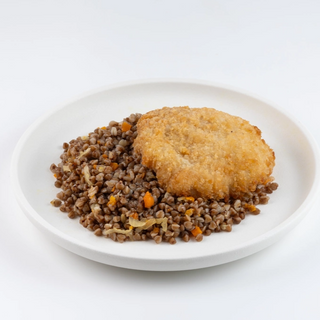 ГРЕЧКА З КУРЯЧИМ ШНІЦЕЛЕМ