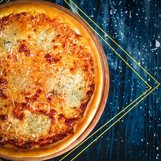 ოთხი ყველი/Four Cheese 33სმ