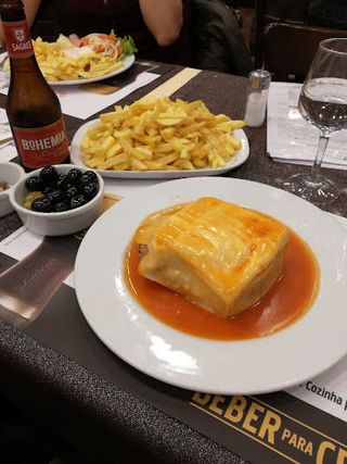 Francesinha com Batata