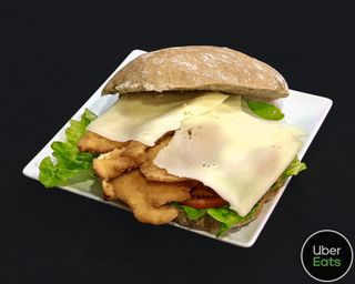 Bocadillo peituga de polo completa