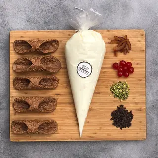 Kit 10 cannoli mignon ricotta bianca