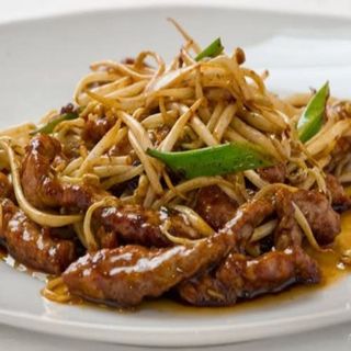 47. Ternera con brotes de soja