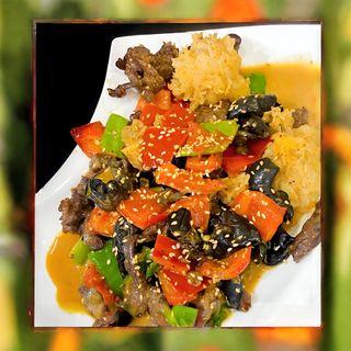 Телятина с грибами в ореховом соусе