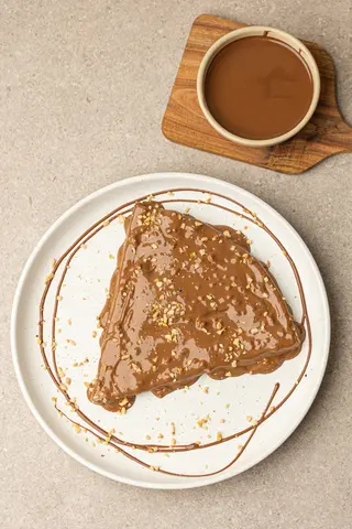 Crunchy Ferrero Rocher Crepe