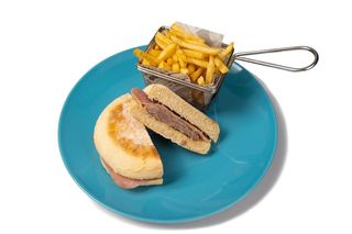 Prego em Pão com Bife Filé