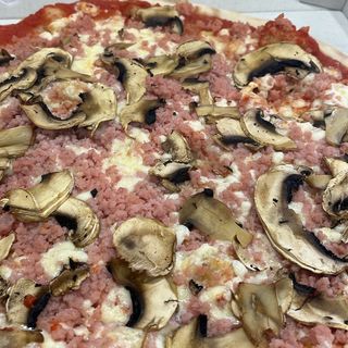 Pizza de Jamón York y Champiñones