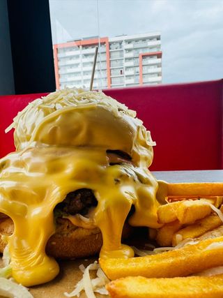 4 ყველის ბურგერი