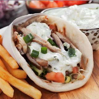 Kebab w cieście z serem