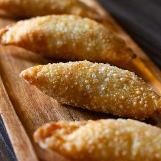 (Frita) Empanadilla de pollo. Unidad.