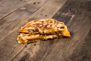 Кесадия с телешко (300г)