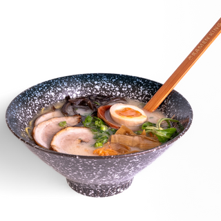 RAMEN CU SUPA DE OASE DE PORC