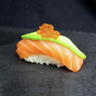 Нігірі Лосось Авокадо, 55 г