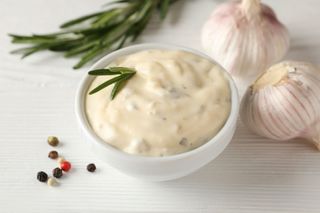 Sos maioneza cu usturoi