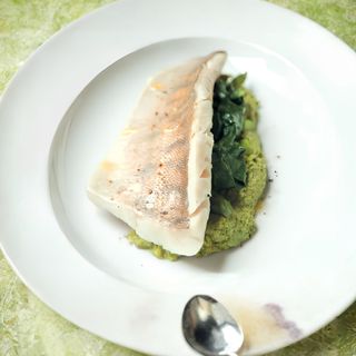 Судак на пару с брокколи