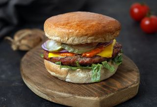 Բուրգեր բիգ մակ տավարի մսով 380գ