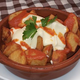 Patatas bravas 