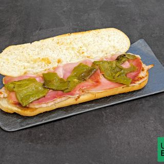 Bocadillo serranito 