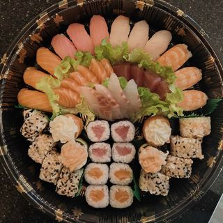 SUSHI E SASHIMI MISTO 50PZ