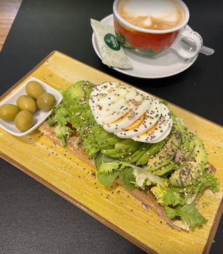 Menú smoothie + tostada impulso verde + café