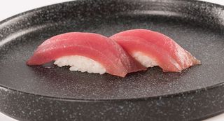 91 Maguro tonno - 2 pezzi