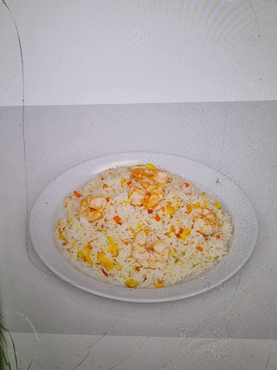 Arroz frito con gambas