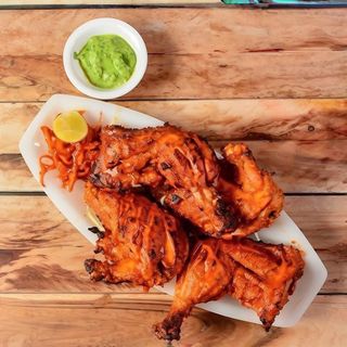 Pollo Tikka Con Patatas Fritas