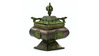 Tybetańska Kadzielnica z Mosiądzu - Stojąca Kwadratowa z 4 Symbolami