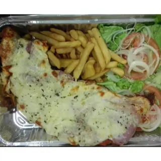 Milanesa De Pollo A La Napolitana