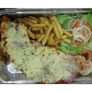 Milanesa De Pollo A La Napolitana