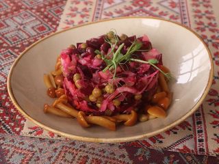 Винегрет застольный  с маринованными опятами