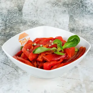 Salată de ardei copți