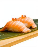 Nigiri de salmón (2 pzs.)