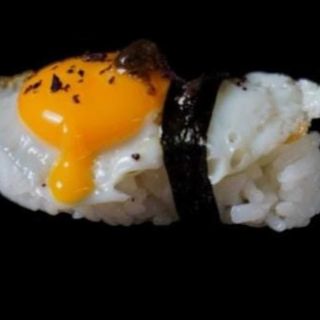 034 - Nigiri Huevo Codorniz (2Pzs)