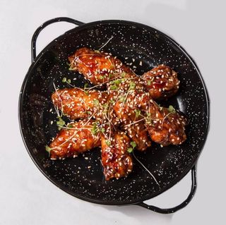 Крильця в медово-винному соусі (250г)