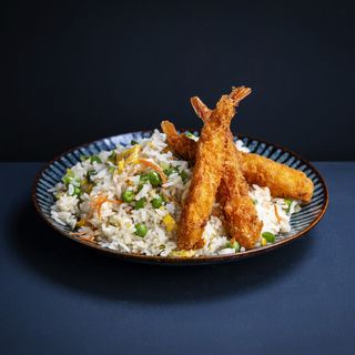 Arroz Frito Con Gambas Tempura