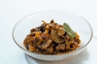 Champiñónes Con Jamón Y Gamba