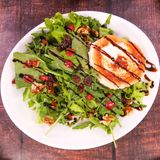 Салата с козе сирене (340г)