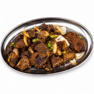 Porc Braisé Mariné Épicé & Attiéké