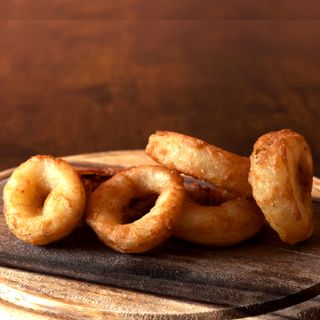 Anelli di cipolla interi panati alla birra - 6 pezzi