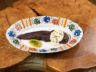 Яловичий язик з соусом з Хрону (300г)