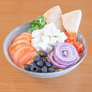 Grecka z serem sałatkowym 400g