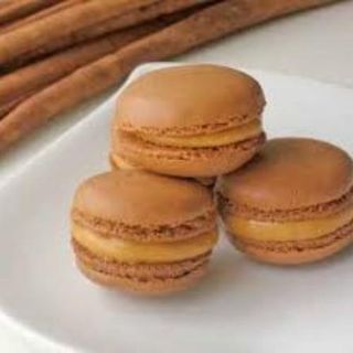 Macaron de canela y vainilla